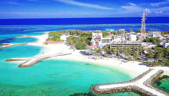 maldives tourism airport