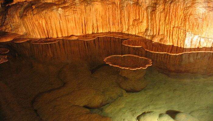 Onondaga Cave State Park