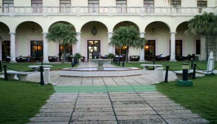 Sip Mojito in the Garden at Hotel Nacional