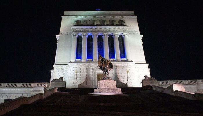 War Memorials - Pay Respect To War Veterans