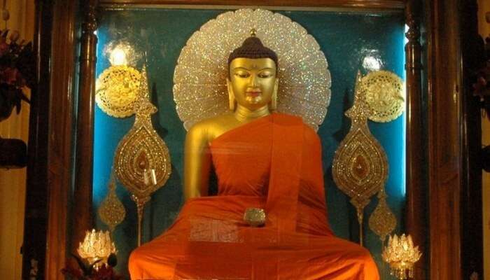 Buddha idol