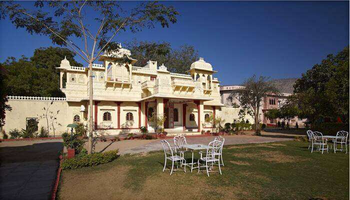 Alwar Bagh Resort