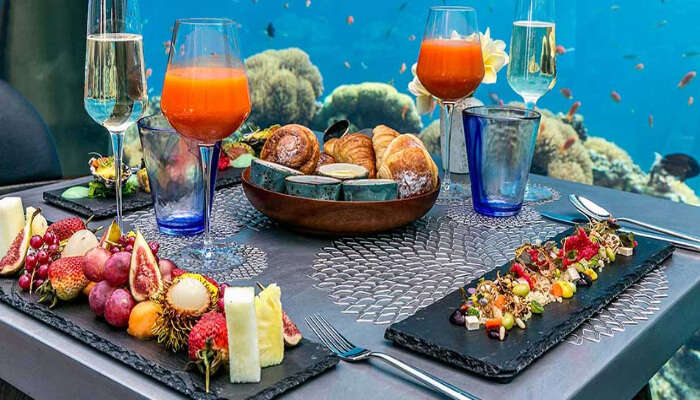 Maldives Travel Tips: Save money by having brunch