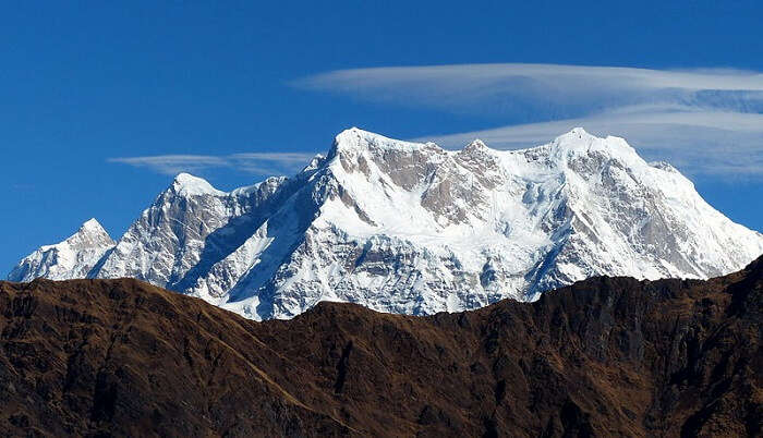 himalaya peaks mesmerizes the view