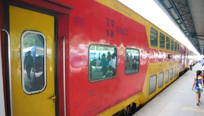 A train to jaipur