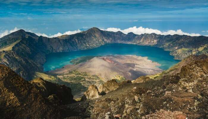 Hike To The White Crater Lake