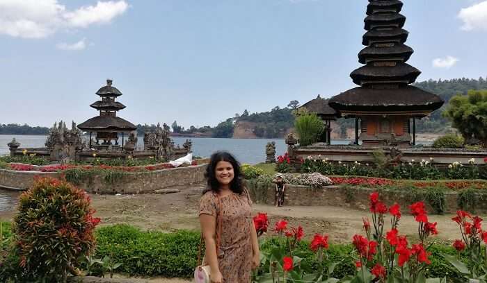 standing to the temple side