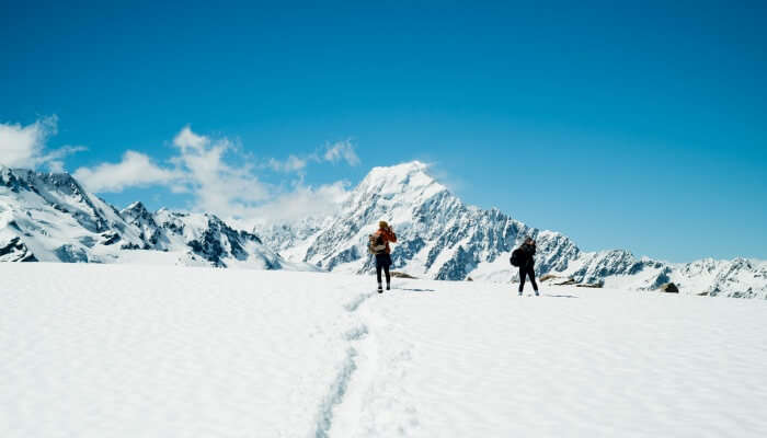 mountaineering in New Zealand