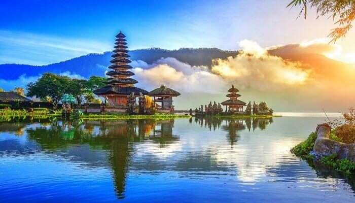 Beautiful Pura Ulun Danu Bratan