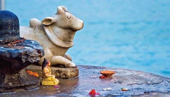 Shiva at Gomti Kund, where temples in Ujjain are located.