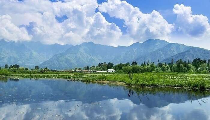 Srinagar, among the best places to spend summer holidays in India