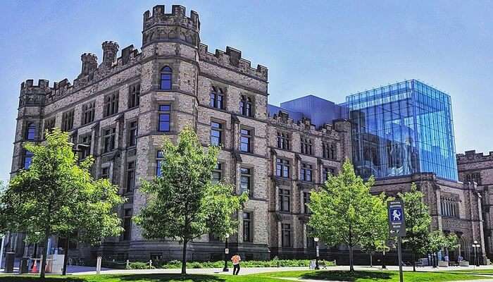 The Canadian Museum of Nature