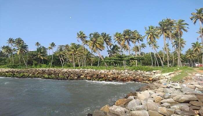 Thirumullavaram Beach