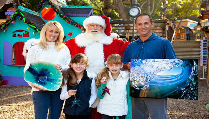 Visit Luna Park And Take A Picture With Santa