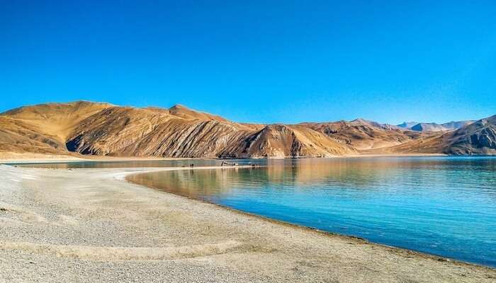 Mesmerizing Pangong Lake, ladakh
