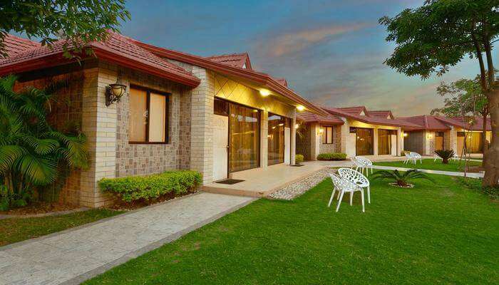 Best resorts near Mathura