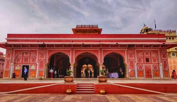 saw many forts and palaces in jaipur