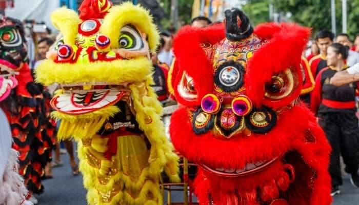 Chinese New Year spawns a vibrant festive aura