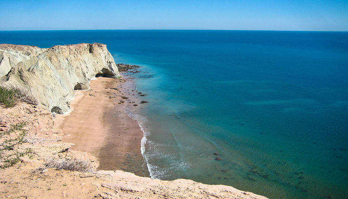 Hormuz Beach Island