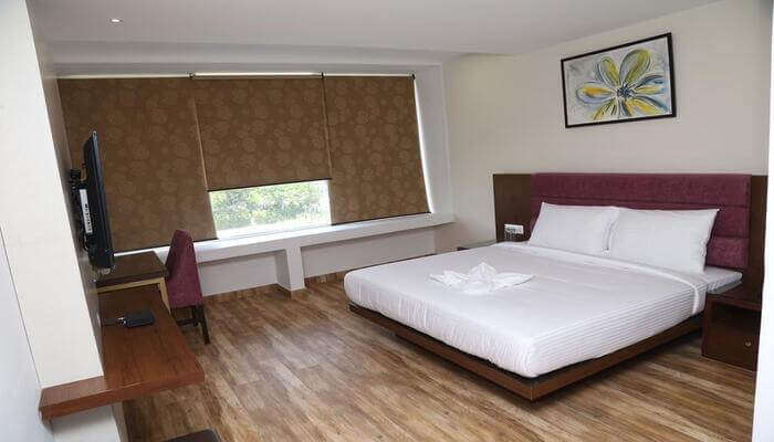 Hotel AK Suites, Patiala