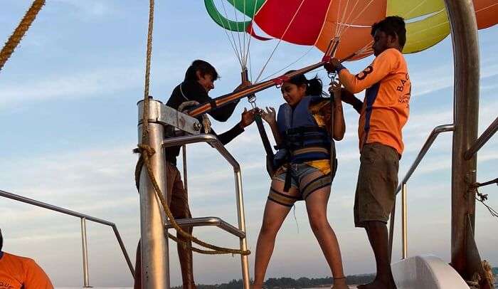 getting ready for parasailing