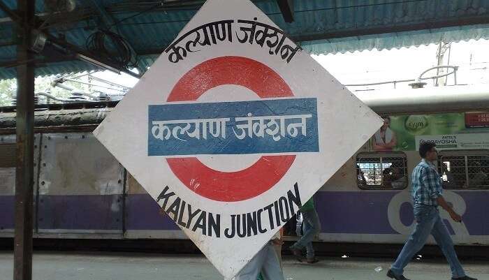 A spectacular view of sign board at Kalyan junction