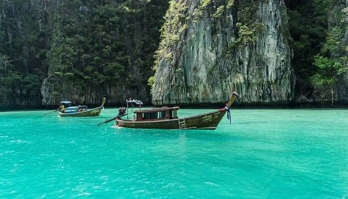 Phi_Phi_Islands