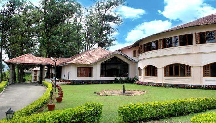 14 Hotels Near Kochi That Offer Best Of Luxury And Hospitality