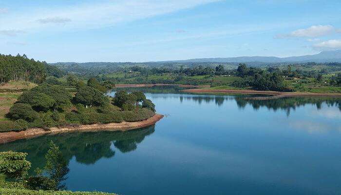 explore lush green mountains in Kenya