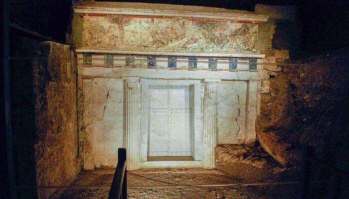 Tombs Museum