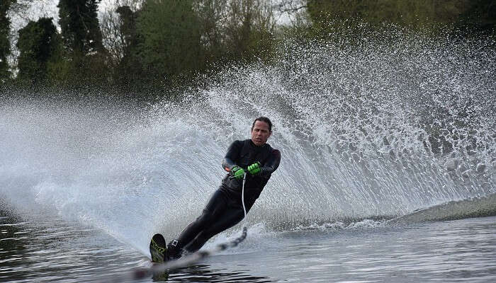 Waterskiing