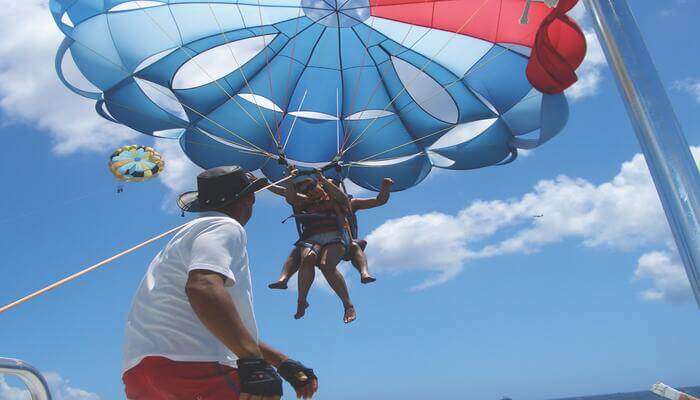 Best Time For Parasailing In Thailand