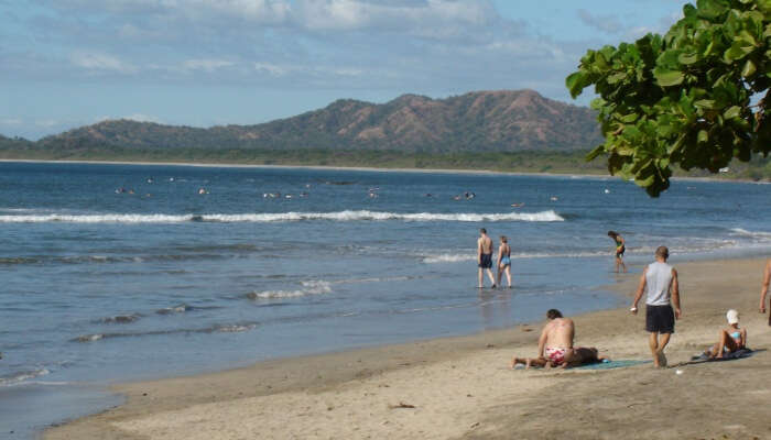 beach hopping in this beach