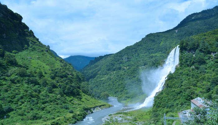 Nuranang Falls