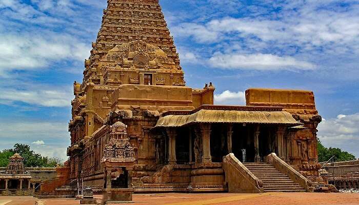 Brihadeeswarar Temple