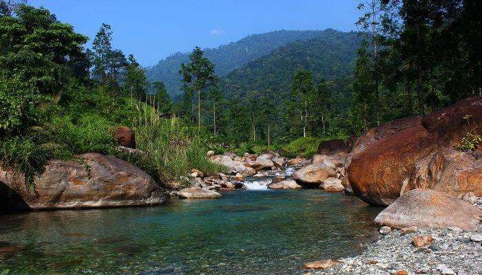 The view of Jaldhaka, among the offbeat places to visit in West Bengal.