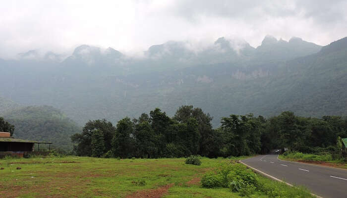 One of the awesome weekend getaways near Pune at Malshej Ghat