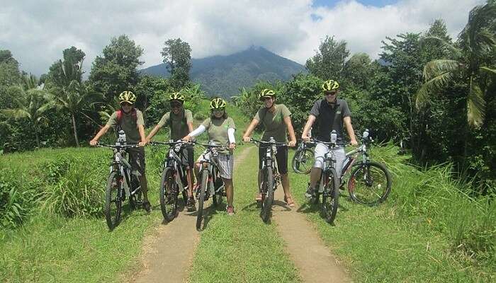 bicycle_tour