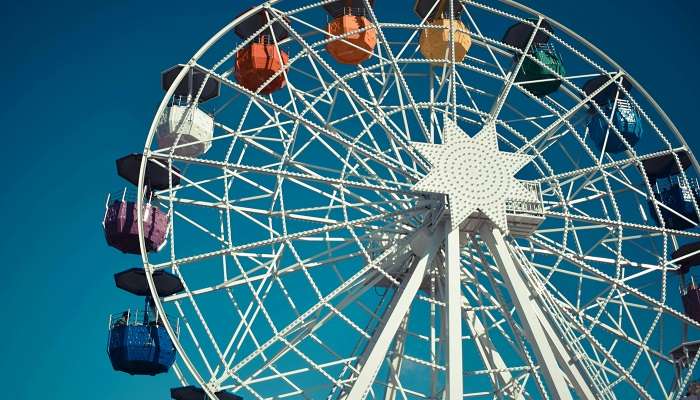 Fun rides at the Amusement Zone of surajkund mela