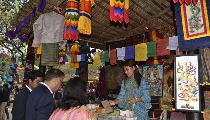 Shop at a reasonable price a Surajkund Mela