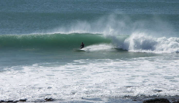 surfing places around the world