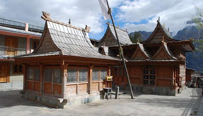 Narayan Nagini temple