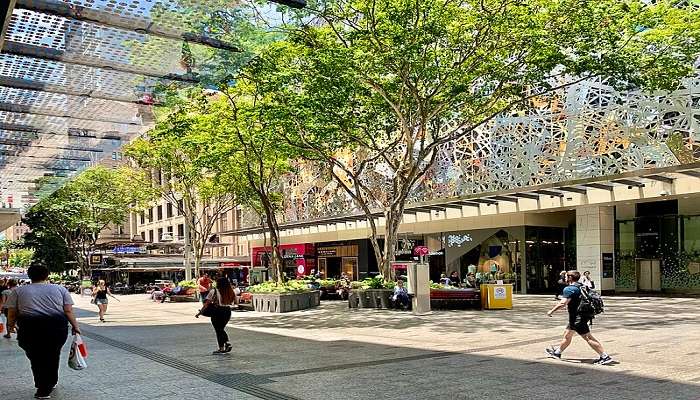 The mall is dotted with more than 700 retail stores