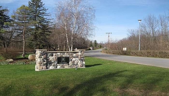 Elm Ridge Country Club, a club and wedding venue in  Canada