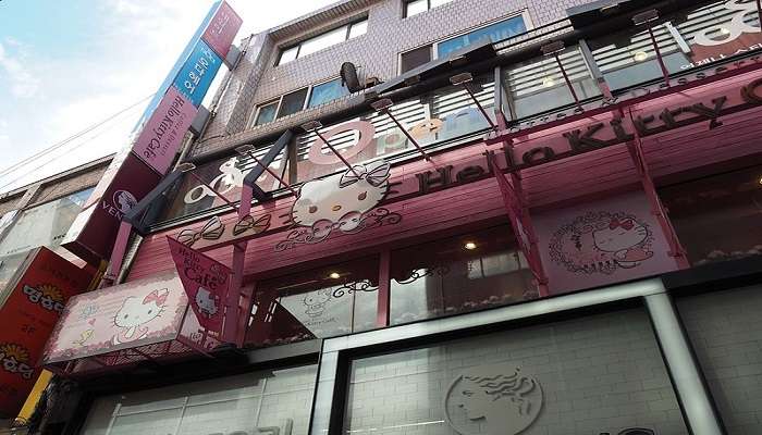 Hello Kitty Cafe