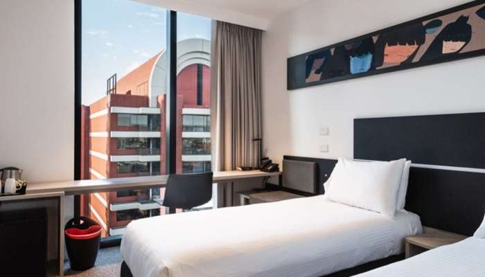  Ibis Adelaide