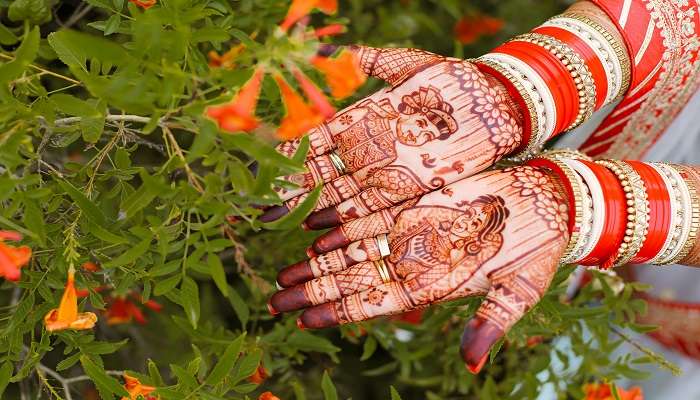 Tucked away from the main city, Hotel Manhar Residency is the ideal place for a destination wedding in Gwalior