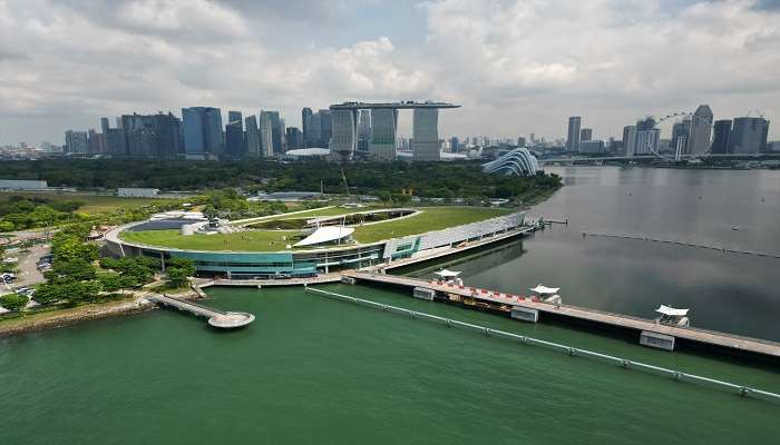 The scenic vista of Marina Barrage. 
