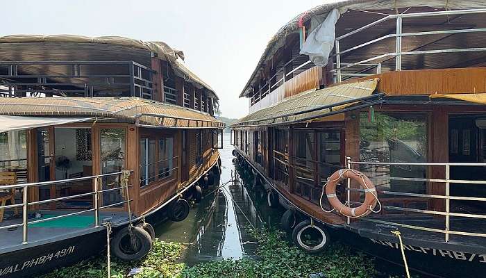 Houseboat in Alleppey Backwaters