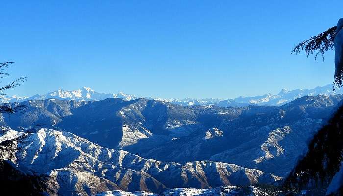 If you want to experience the snowfall in the hills of Mussoorie, which usually falls around the second half of December